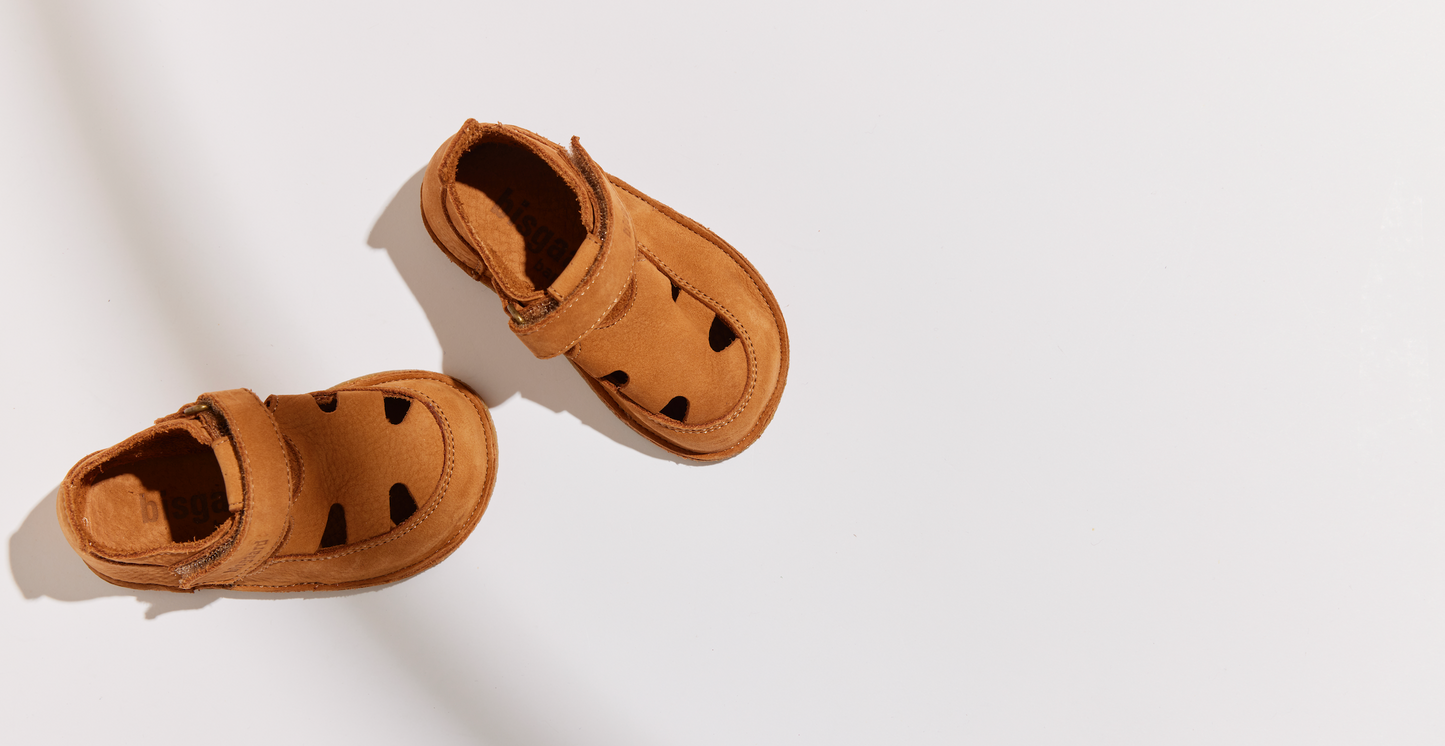 Bisgaard Barefoot Beannie Cognac Babyschoen Sfeer